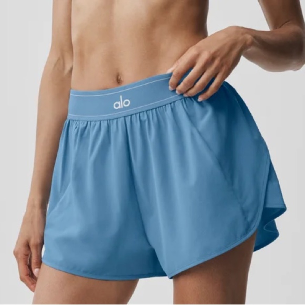 Alo Yoga Match Point Short California Blue M